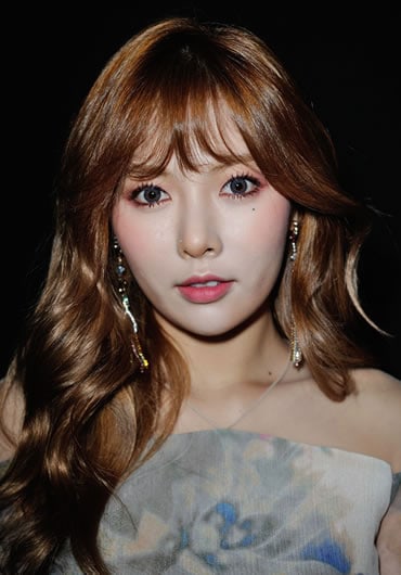 Is Korean Idol Hyuna a REAL Natural Beauty?